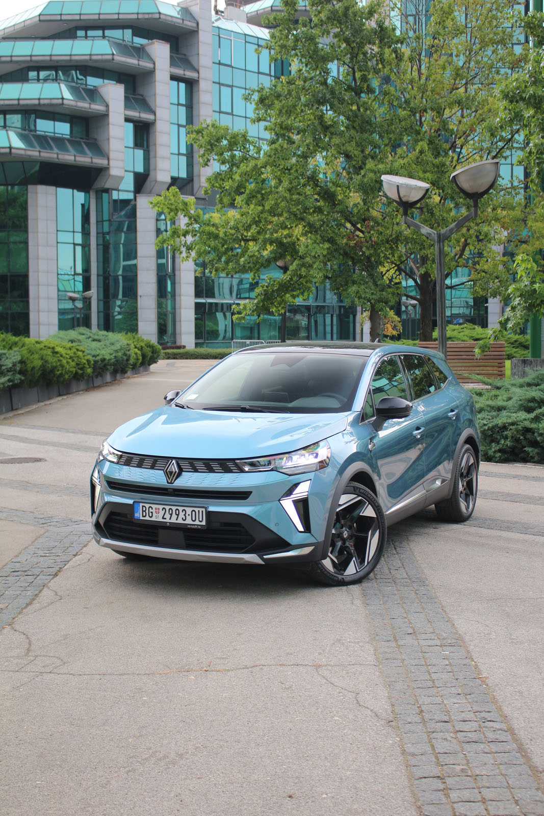 Auto magazin Srbija Test Renault Symbioz E-Tech 145 Hybrid Iconic