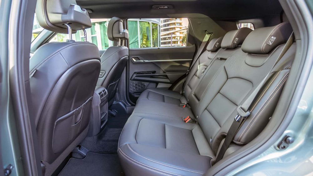 KGM Torres Hybrid 2WD