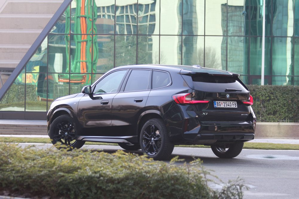 Auto magazin Srbija TEST BMW X1 sDrive 18d