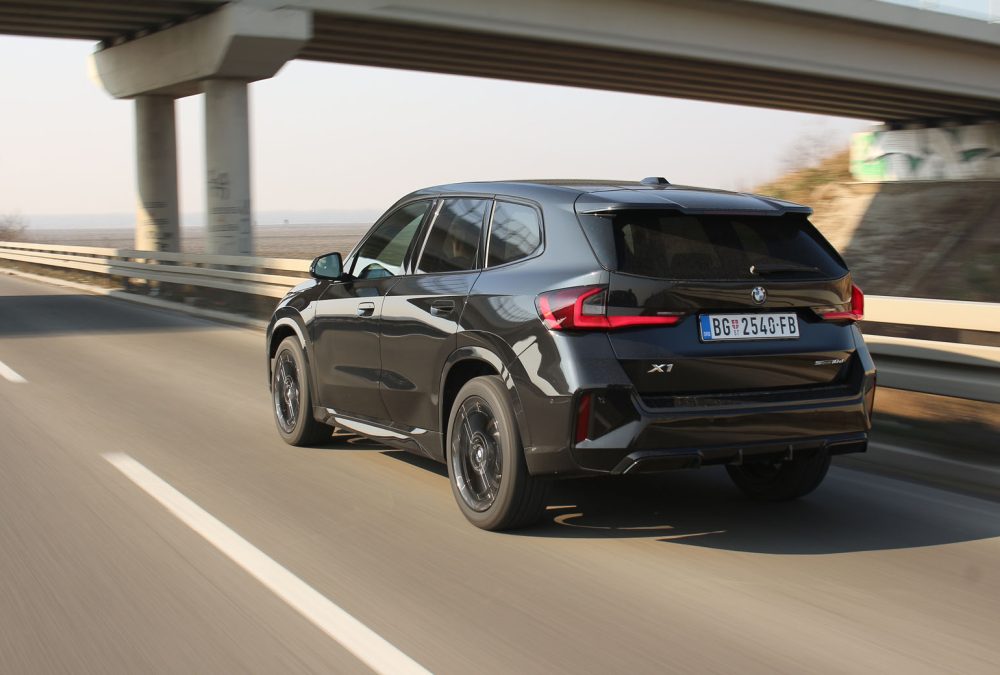 Auto magazin Srbija TEST BMW X1 sDrive 18d