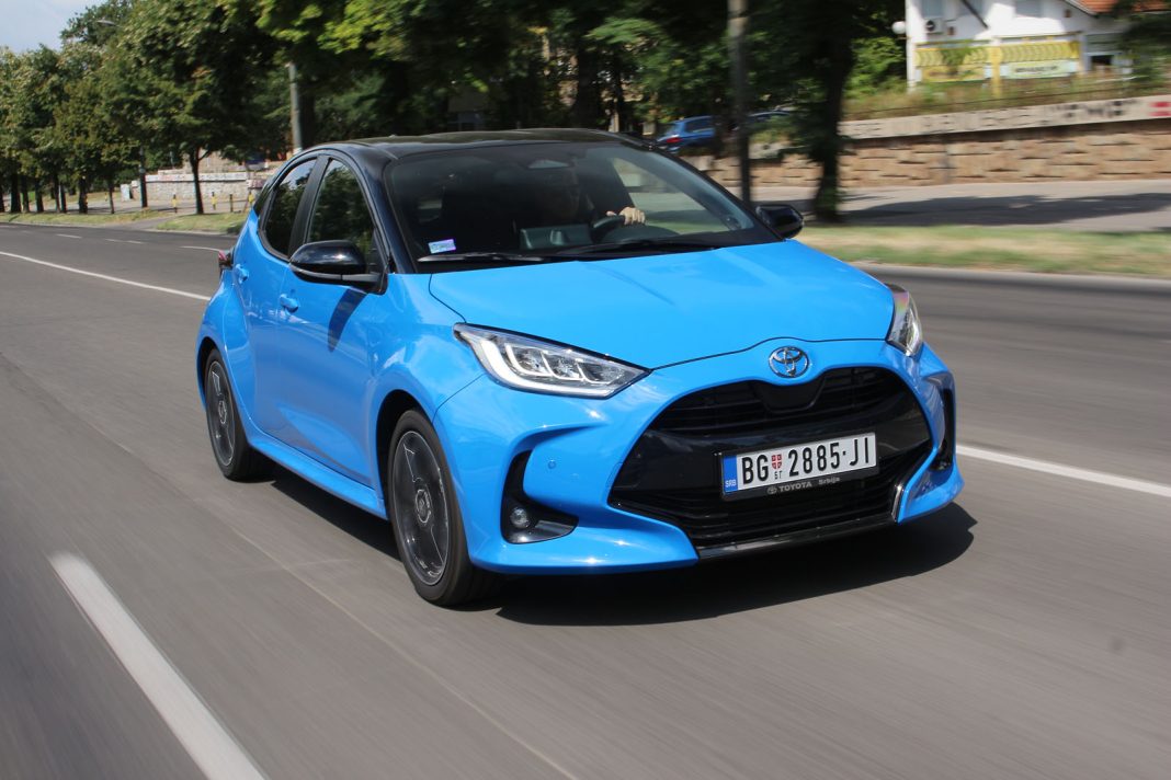 Auto magazin Srbija TEST Toyota Yaris 1,5 VVTi HEV 130