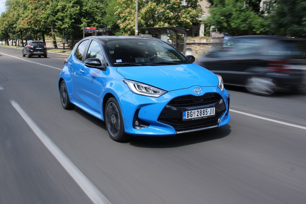 Auto magazin Srbija TEST Toyota Yaris 1,5 VVTi HEV 130