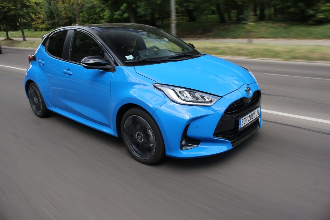 Auto magazin Srbija TEST Toyota Yaris 1,5 VVTi HEV 130