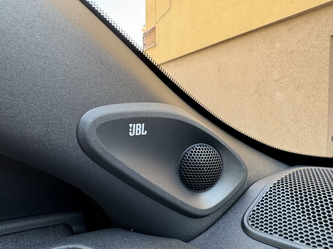 Auto magazin Srbija TEST Toyota Yaris 1,5 VVTi HEV 130