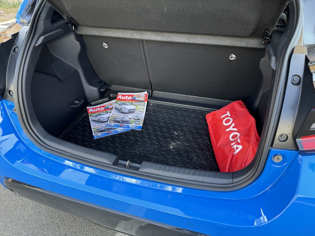 Auto magazin Srbija TEST Toyota Yaris 1,5 VVTi HEV 130