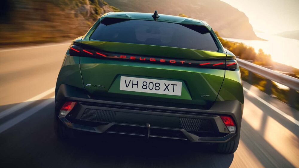 Peugeot 408