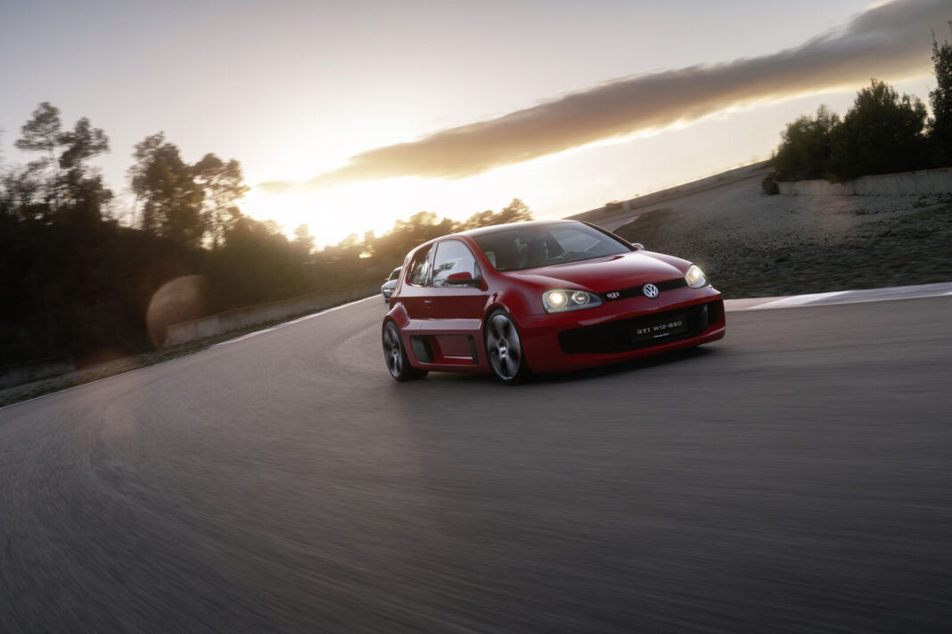 DB2026AU00161_web_1600 VW Golf GTI W12-650