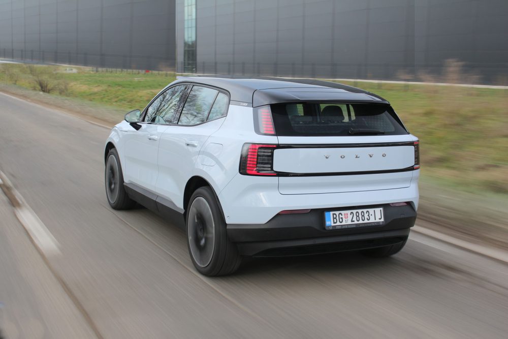 AUto magazin Srbija Test Volvo EX30