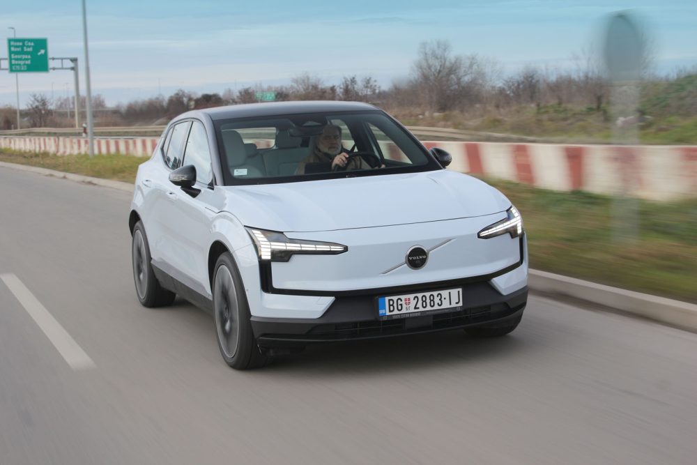 Auto magazin Srbija Test Volvo EX30