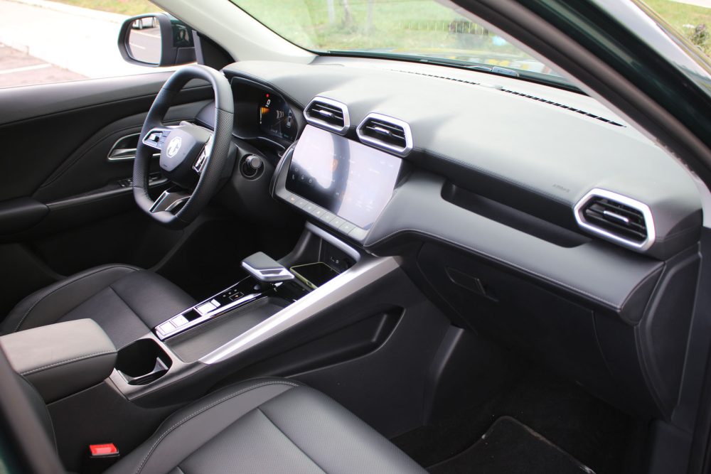 Auto magazin Srbija TEST MG ZS Hybrid+ Luxury