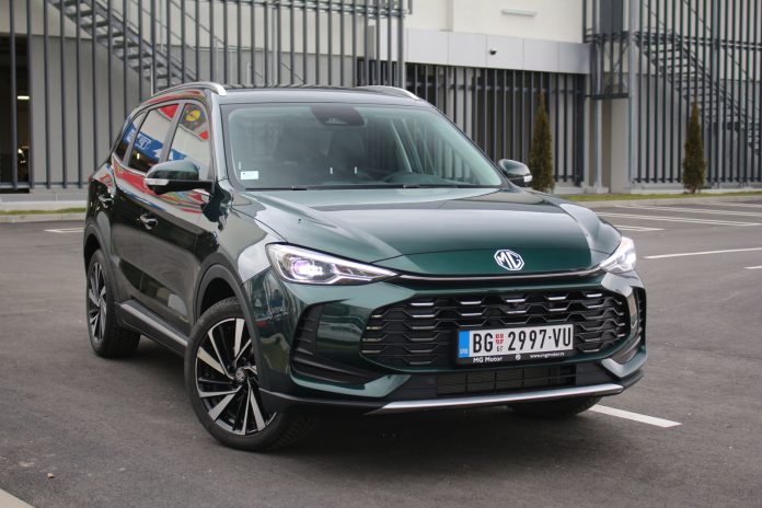 Auto magazin Srbija TEST MG ZS Hybrid+ Luxury