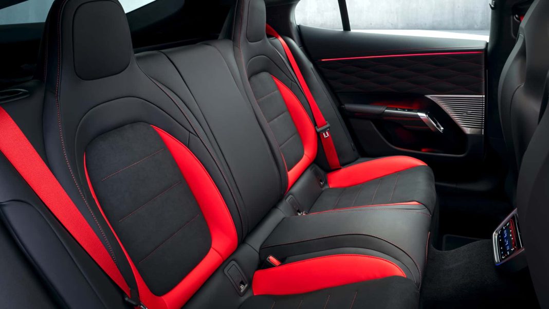 mercedes-amg-gt-4-turer-2026-das-cockpit-11 Mercedes-AMG GT 4-Door Coupé