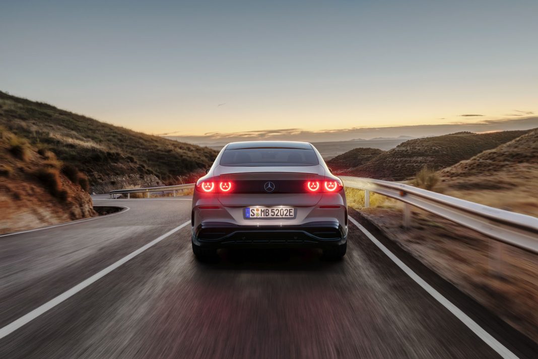 Die neue elektrische C-Klasse definiert das Segment neuThe all-new electric C-Class: Redefining the segment Mercedes-Benz C 400 4MATIC Elektrik