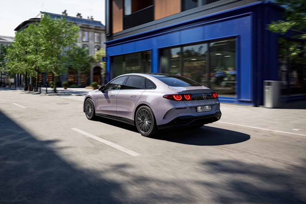 Die neue elektrische C-Klasse definiert das Segment neuThe all-new electric C-Class: Redefining the segment Mercedes-Benz C 400 4MATIC Elektrik