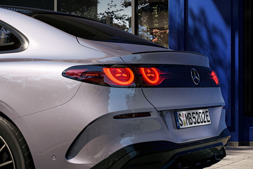 Die neue elektrische C-Klasse definiert das Segment neuThe all-new electric C-Class: Redefining the segment Mercedes-Benz C 400 4MATIC Elektrik