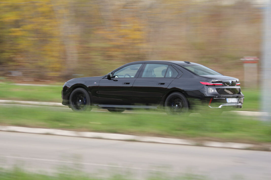 IMG_1256 Auto magazin Srbija Test BMW i7 xDrive60