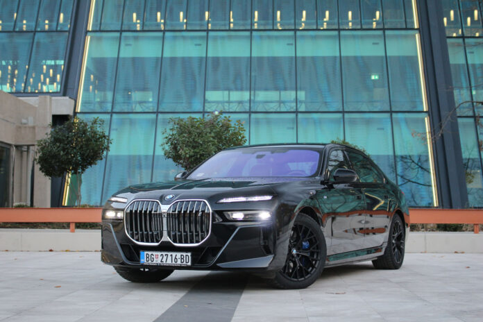 Auto magazin Srbija Test BMW i7 xDrive60