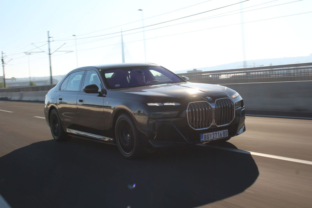IMG_2108 Auto magazin Srbija Test BMW i7 xDrive60