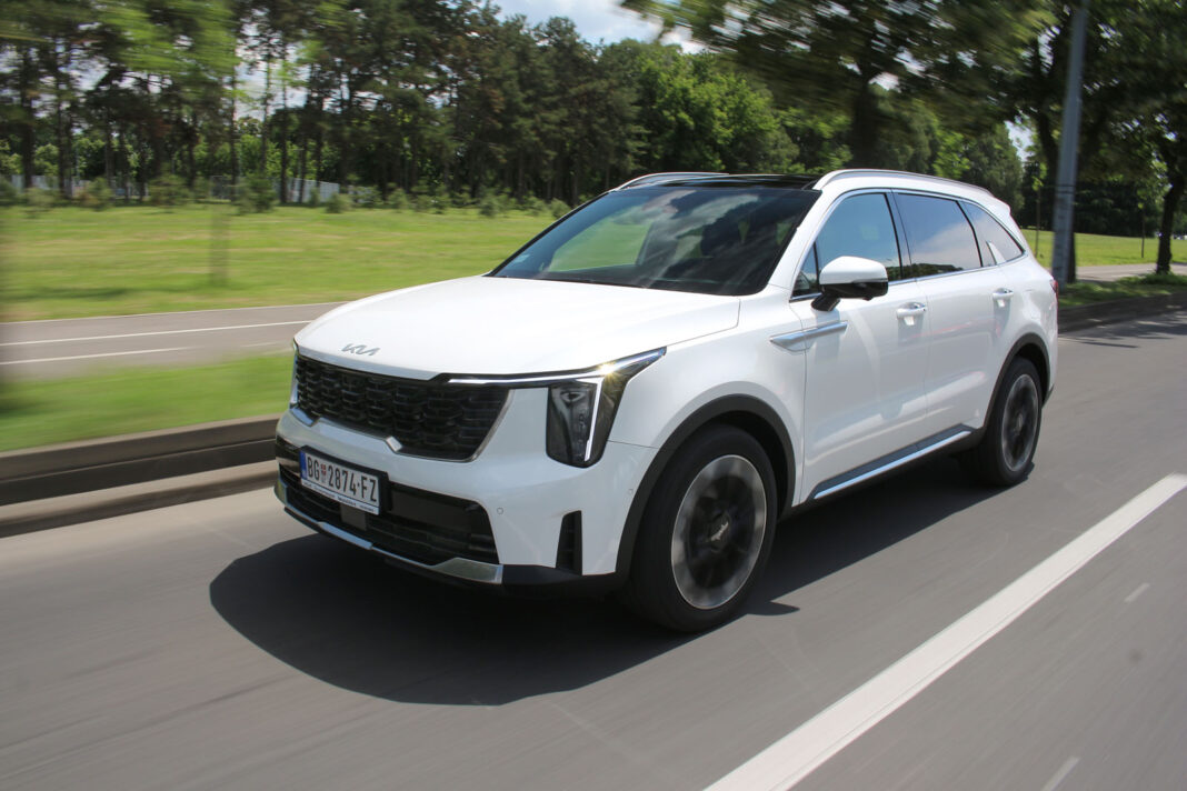 IMG_2002 Auto magazin Srbija Test Kia Sorento 2,2TCi EX Limited Panorama 4WD 8 DCT