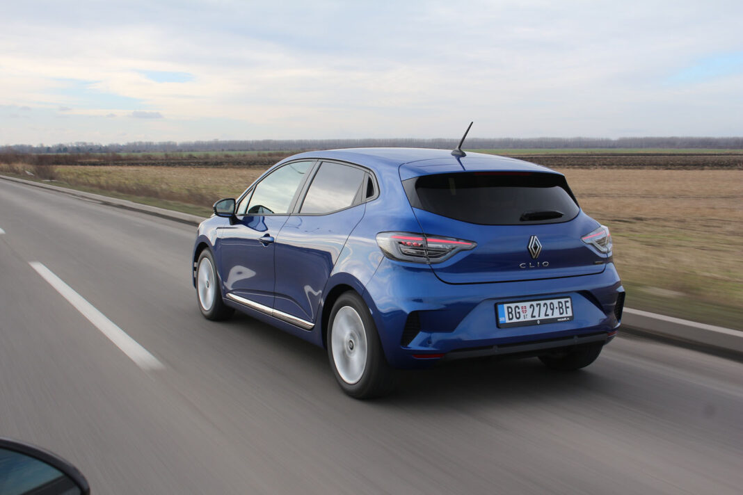 IMG_9069 Auto magazin Srbija Test Renault Clio E-Tech 145 Hybrid