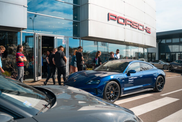 Porsche Centar Beograd Future, Charged.