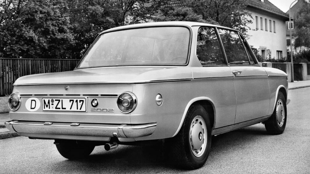 bmw-02-1966-1977-17