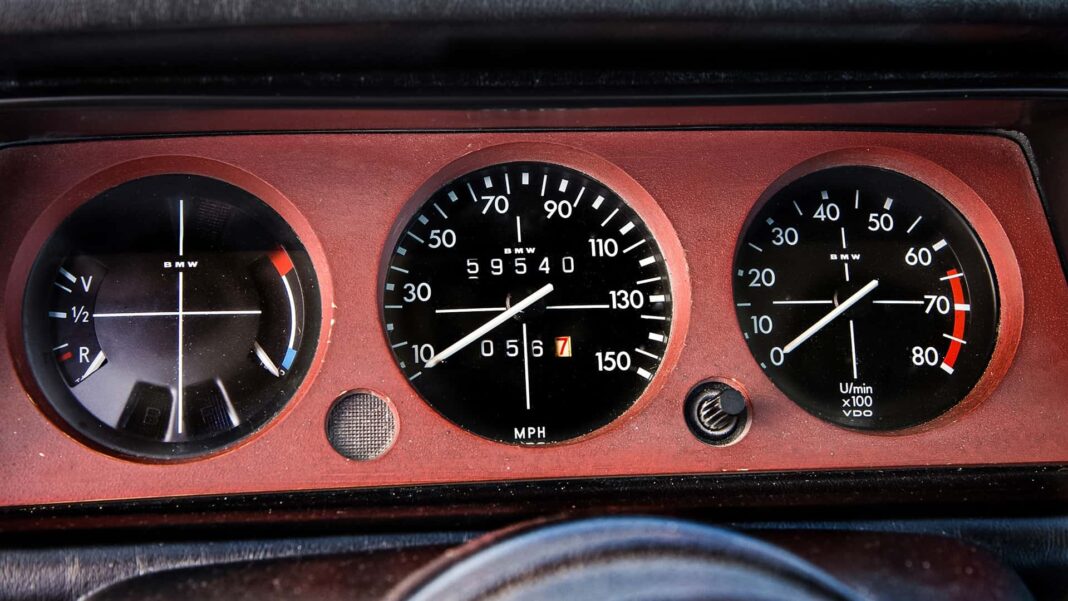 bmw-02-1966-1977-44
