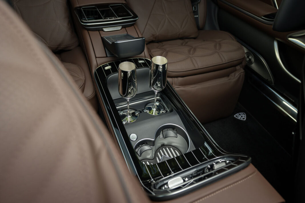 Die neue Mercedes-Maybach S-Klasse: Souverän reisen, stilvoll ankommenThe new Mercedes-Maybach S-Class: Travel in serenity, arrive in style Mercedes-Maybach S-Class