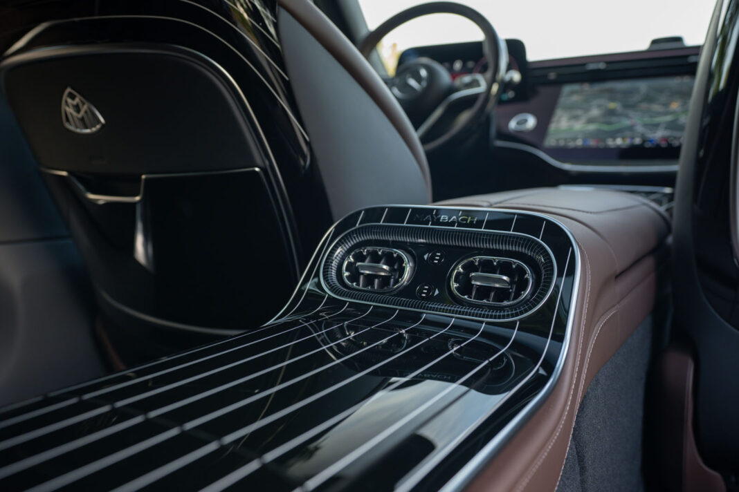 Die neue Mercedes-Maybach S-Klasse: Souverän reisen, stilvoll ankommenThe new Mercedes-Maybach S-Class: Travel in serenity, arrive in style Mercedes-Maybach S-Class