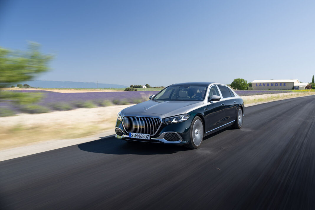 Die neue Mercedes-Maybach S-Klasse: Souverän reisen, stilvoll ankommenThe new Mercedes-Maybach S-Class: Travel in serenity, arrive in style Mercedes-Maybach S-Class