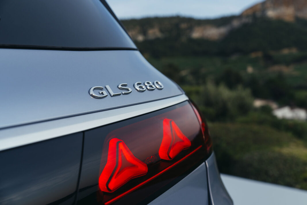 Der neue Mercedes-Maybach GLS: Ein ganz eigener Kosmos
The new Mercedes-Maybach GLS: A cosmos of your own Mercedes-Maybach GLS 680