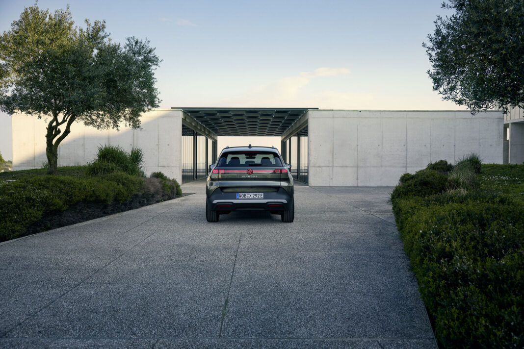 DB2026AU00594_web_1600 VW ID. Cross