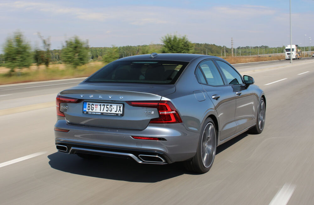 Auto magazin Srbija Test Volvo S60 T5 AT R-Design