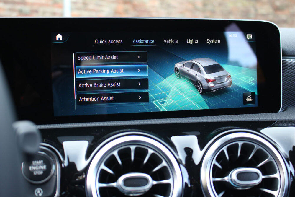 Auto magazin Srbija Test Mercedes-Benz A180d Sedan
