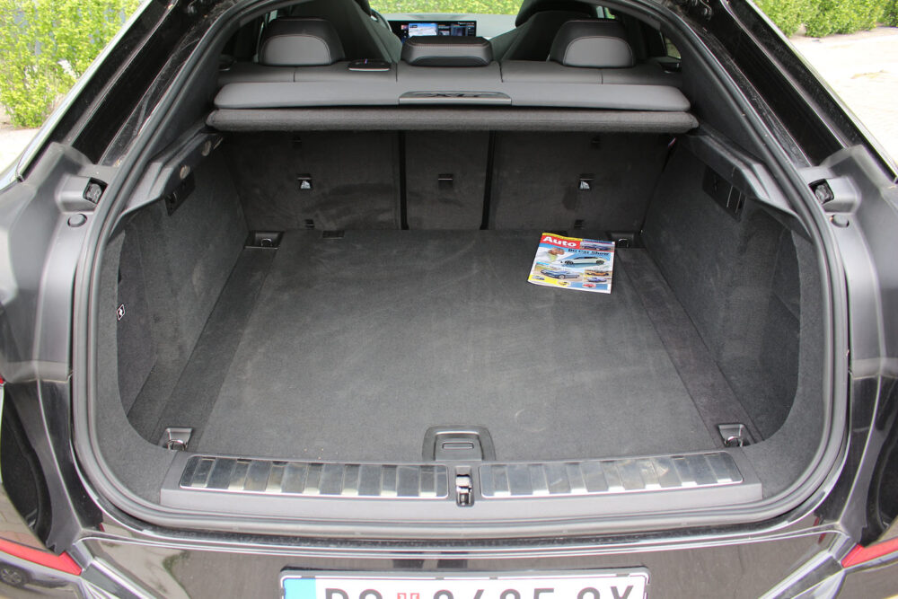 Auto magazin Srbija Test BMW X6 30d