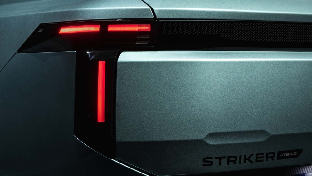 Dacia Striker