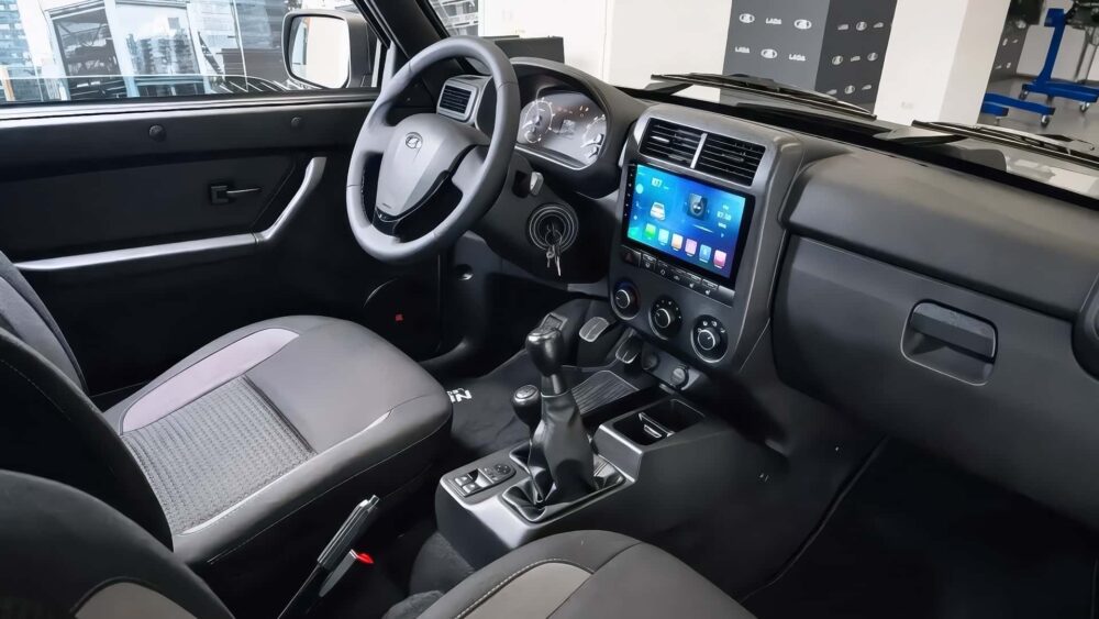 Lada Niva Legend