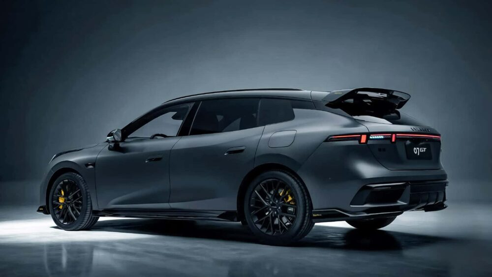 Lynk & Co 07 GT