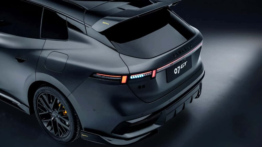 Lynk & Co 07 GT