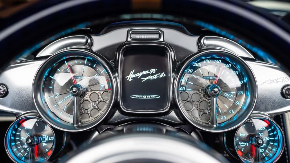 Pagani Huayra 70 Derecho