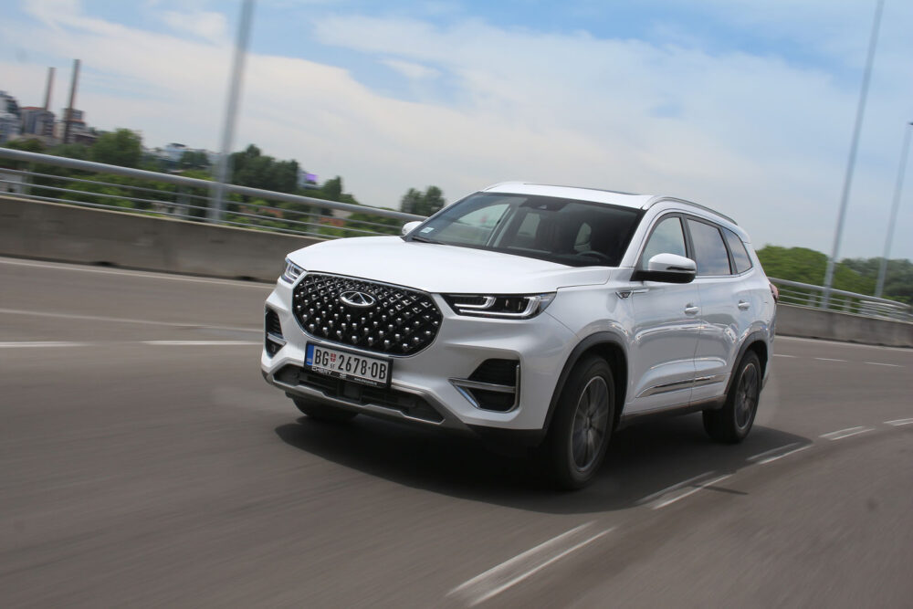 Auto magazin Srbija Test Chery Tiggo 8 Pro 1,6 T-GDI 7DCT 2WD Noble plus