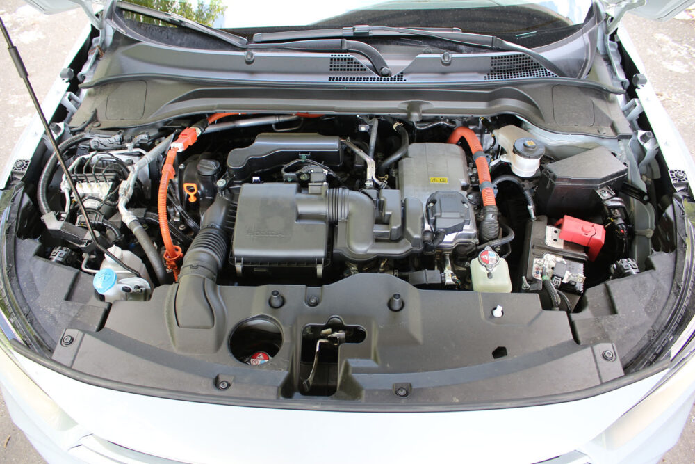 Auto magazin Srbija Honda HR-V e:HEV 1,5 i-MMD Hybrid Advance