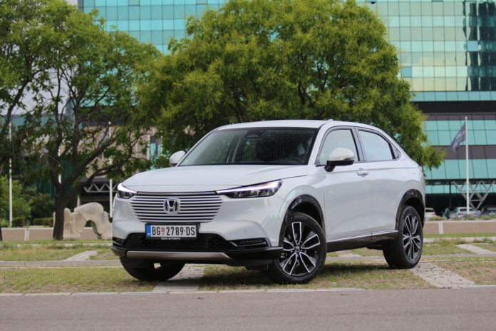 Auto magazin Srbija Honda HR-V e:HEV 1,5 i-MMD Hybrid Advance