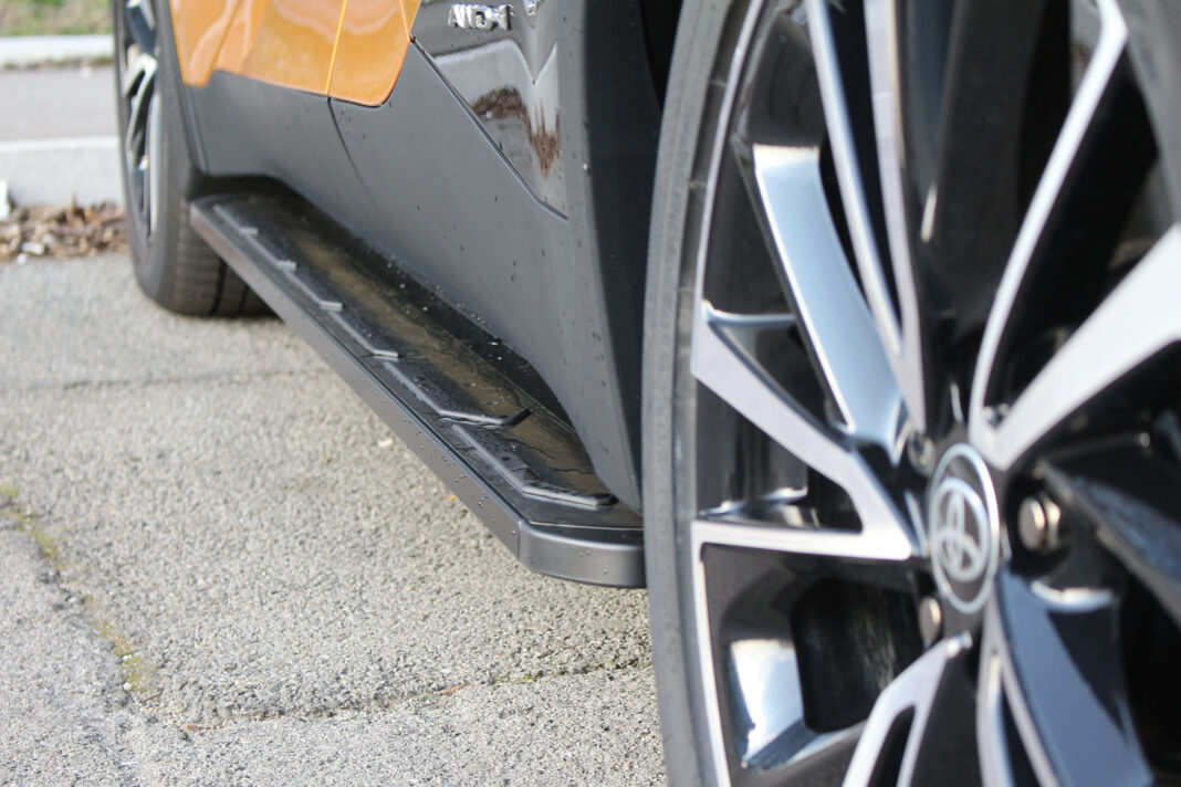 IMG_9630 Auto magazin Srbija Test Toyota C-HR 2,0 HEV AWD-i