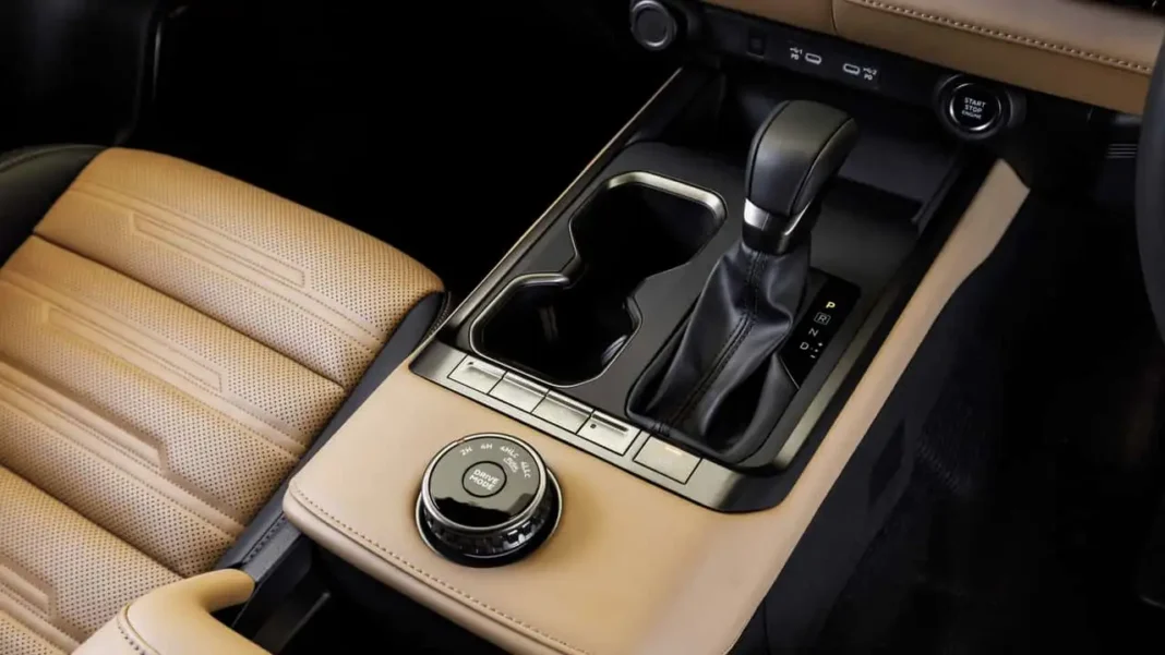 2027-mitsubishi-pajero (38) Mutsubishi Pajero