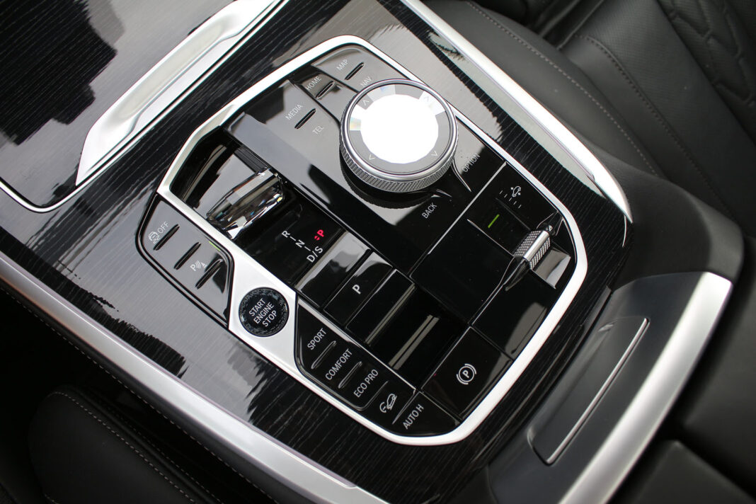IMG_4141 Auto magazin Srbija Test BMW X7 40d