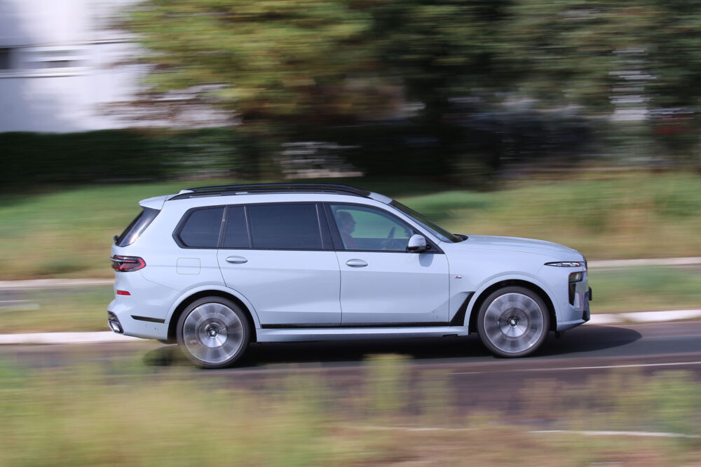 Auto magazin Srbija Test BMW X7 40d