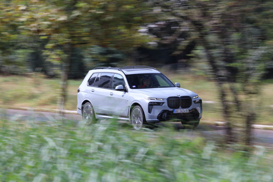 IMG_4766 Auto magazin Srbija Test BMW X7 40d