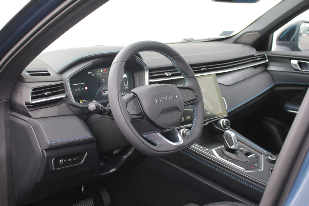 Auto magazin Srbija Test Lynk&Co 01 1,5TD