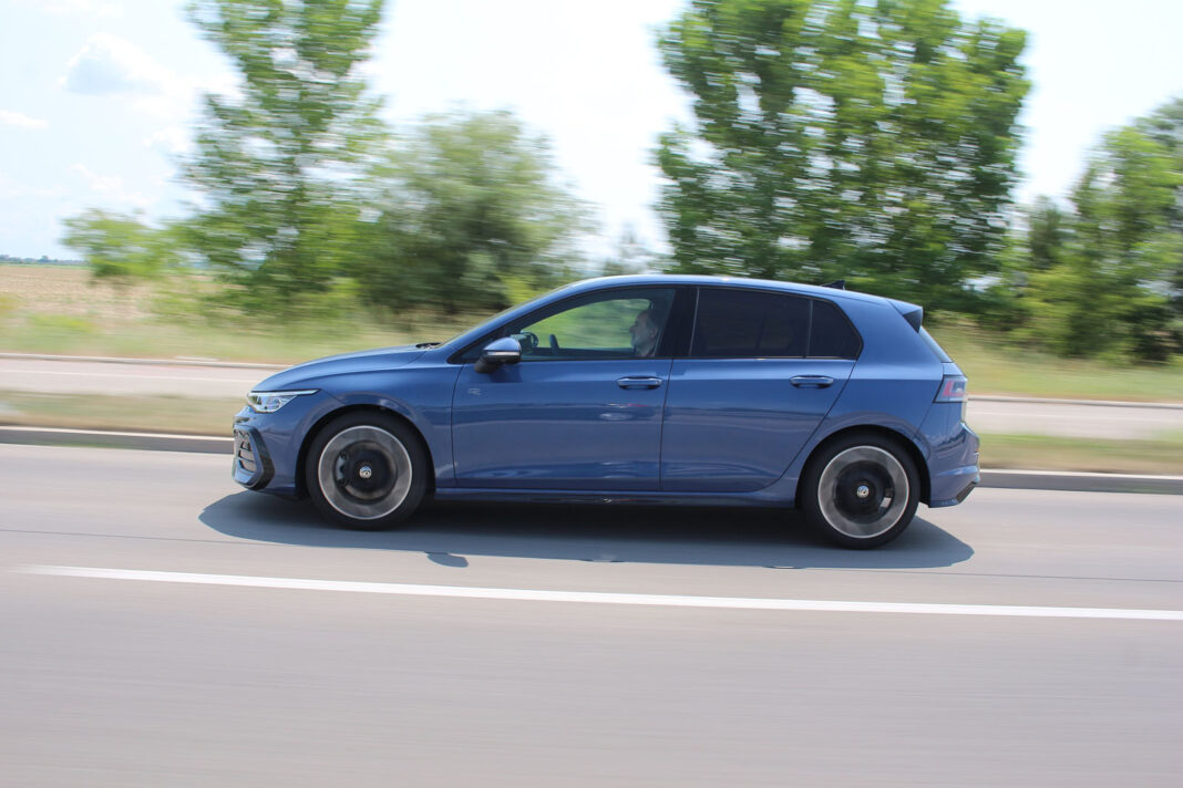 IMG_9226 Auto magazin Srbija TEST Volkswagen Golf 1,5 eTSI R-Line DSG